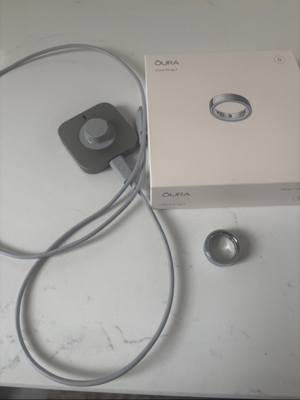 Oura Ring / Silver / Size 8 / Gen 4